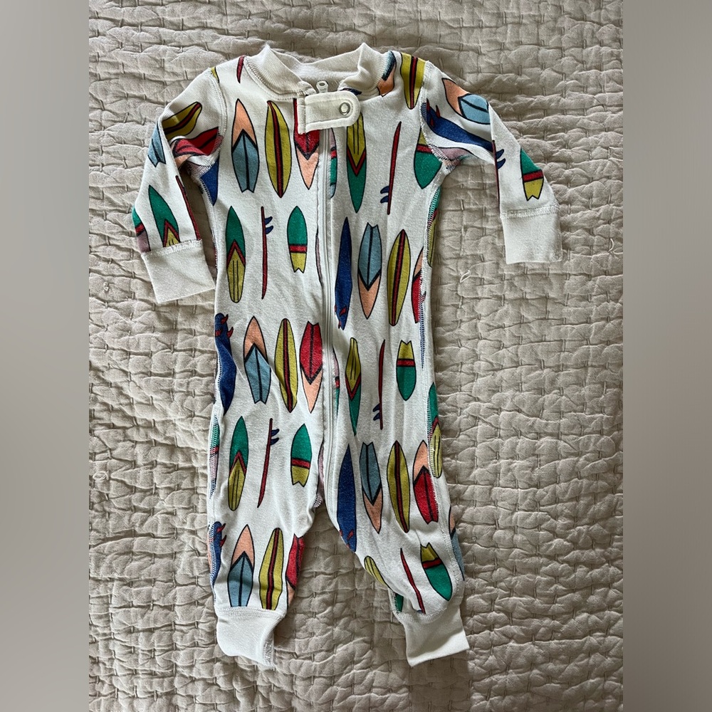 SOLD Hanna Andersson Surfboard Baby Zipper Pajamas 3-6 Months